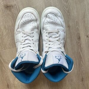 Nike Air Jordan 1 High-top sneakers